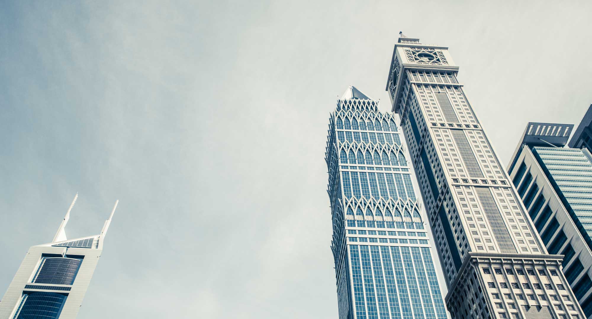 How Ertikaz Can Help Investors in Dubai’s Perfume Industry?