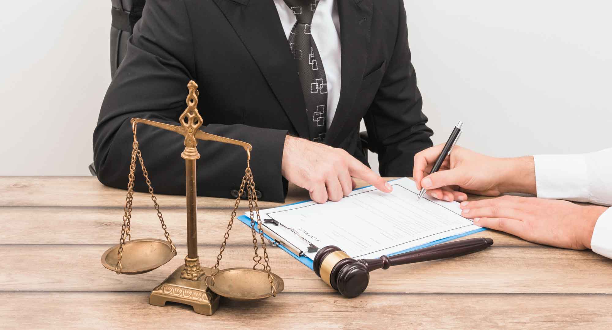 Understanding the UAE’s Legal Framework for Perfume Businesses