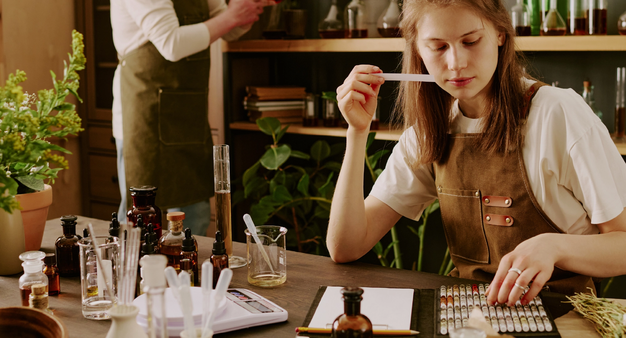 Let’s Design a Perfume Bottle That Builds Desire Before the First Spray