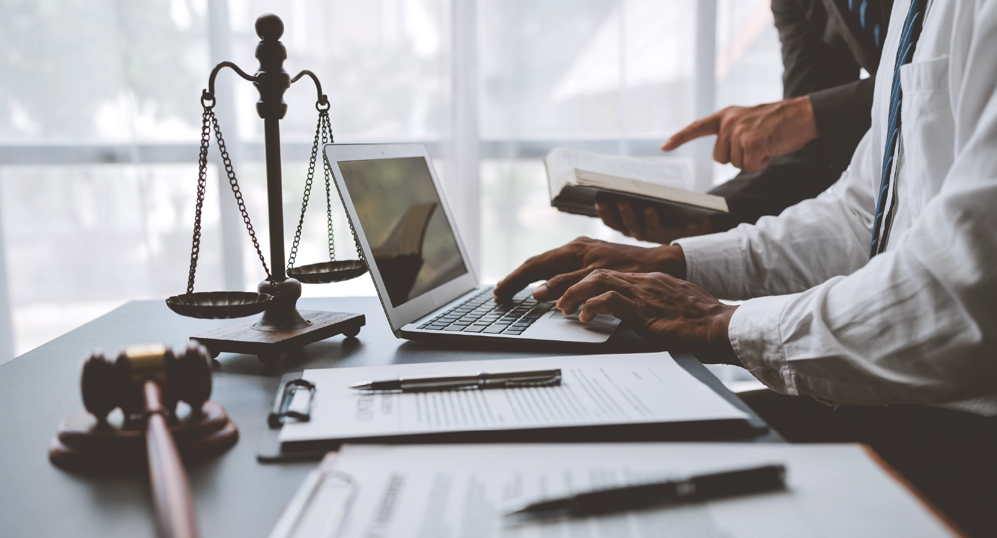 Local Licensing and Legal Strategy for Dubai-Based Perfume Ventures