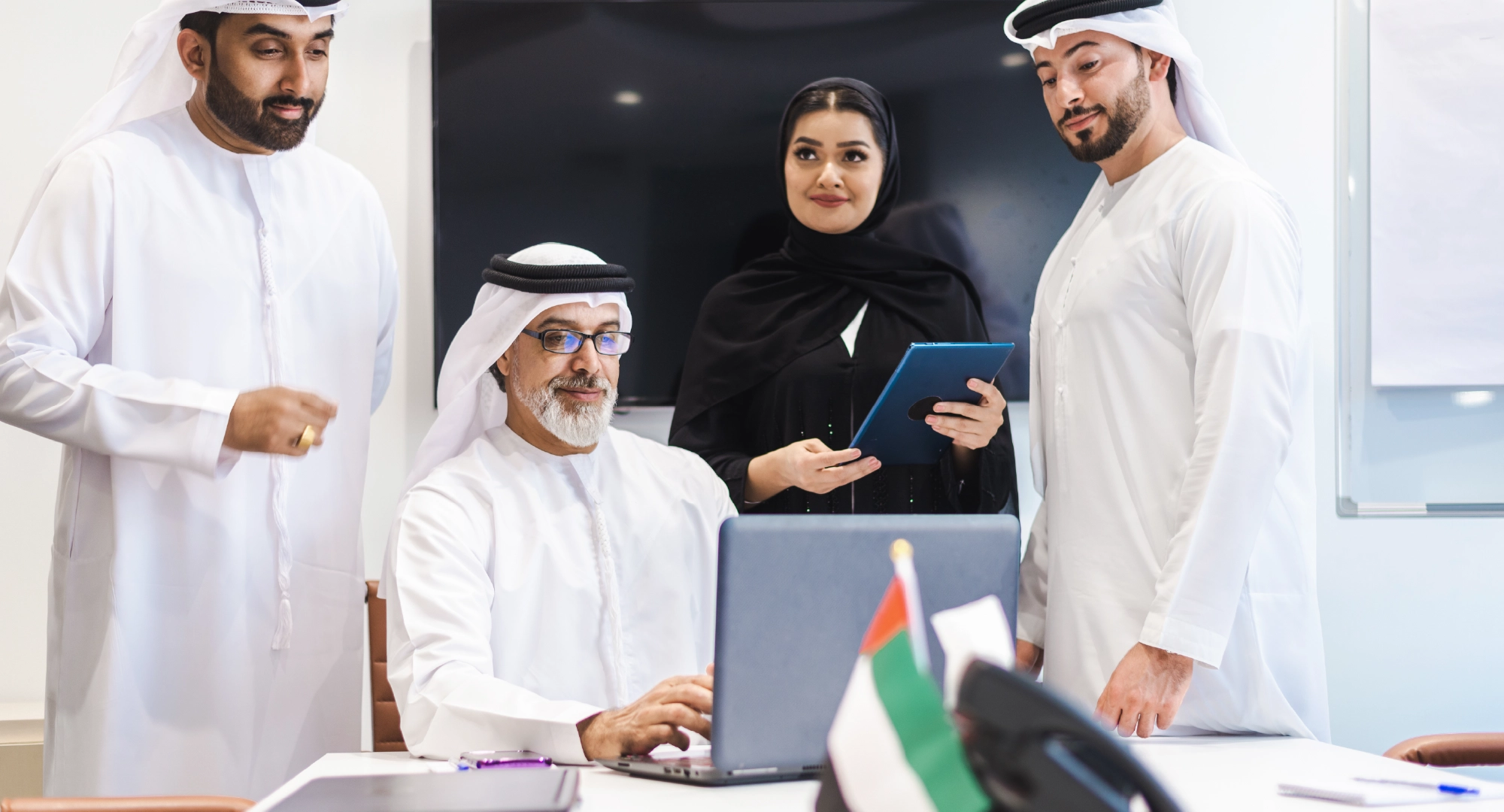 Ready to Build or Expand Your Perfume Business in Dubai? Let’s Start With a Plan